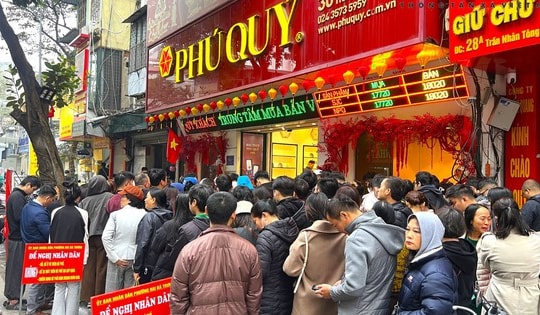 Giá vàng ngày 3/3 neo ở mức cao giữa chiến sự Trung Đông