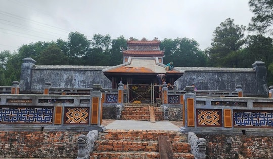 'Công trình lạ' trước lăng mộ Hoàng thái hậu Từ Dụ hiện ra sao?