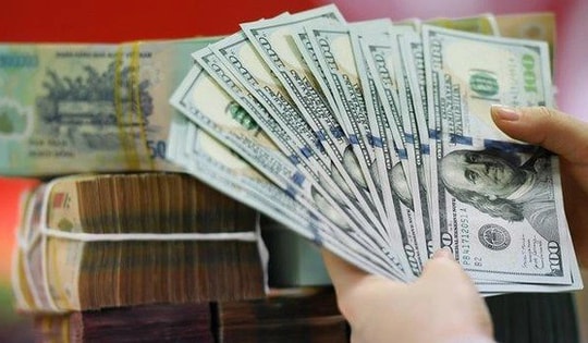 Giá USD tăng trở lại