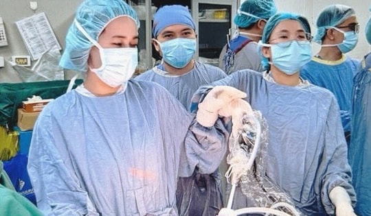 Đau bụng âm ỉ, vàng da, đi khám người đàn ông phát hiện mắc cùng lúc 2 ung thư