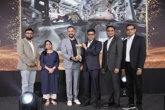 VinFast nhận giải 'Tân binh của năm' tại FASTER Awards 2026