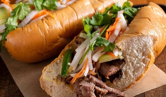 Đã có 54 người nhập viện sau ăn bánh mì tại Vũng Tàu, Bộ Y tế yêu cầu truy xuất nguồn gốc thực phẩm