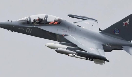 Máy bay Yak-130 Nga xuất kích bảo vệ Tehran giữa vòng vây căng thẳng