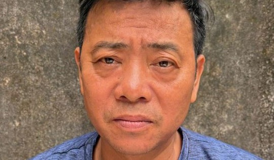 Sau 27 năm lần trốn, kẻ sát hại hàng xóm ra đầu thú