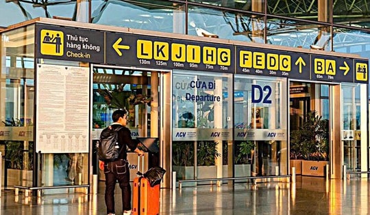 Nhà ga T2 Nội Bài thay đổi quầy thủ tục: Hành khách cần nhớ đúng cửa, tránh lỡ chuyến