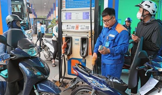 Hà Nội: Không được đầu cơ, găm hàng hoặc tự ý ngừng bán xăng dầu