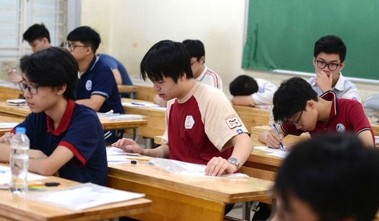 Thay đổi khu vực tuyển sinh lớp 10, phụ huynh cần chuẩn bị gì?