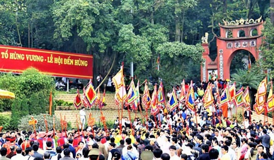 Bộ Nội vụ nói gì trước thông tin lan truyền nghỉ lễ Giỗ Tổ, 30/4–1/5 kéo dài 9 ngày?