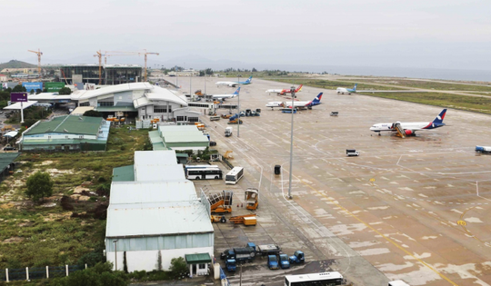 Tình hình tại Trung Đông khiến vé máy bay tăng mạnh, chi phí đội thêm 2.000 USD/chuyến