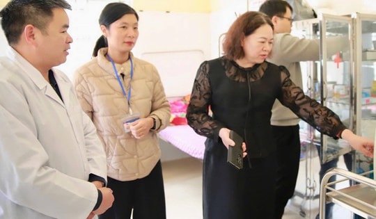 Lào Cai kiểm tra công tác y tế phục vụ bầu cử Quốc hội khóa XVI và HĐND các cấp