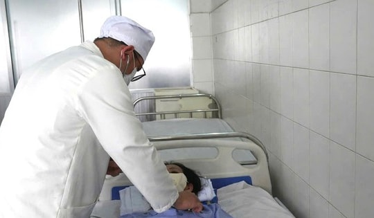 Chảy máu ồ ạt từ mũi và miệng, biến chứng nguy hiểm của ung thư vòm hầu