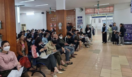 Trường hợp không phải trực tiếp thông báo hàng tháng tìm việc làm khi hưởng trợ cấp thất nghiệp?