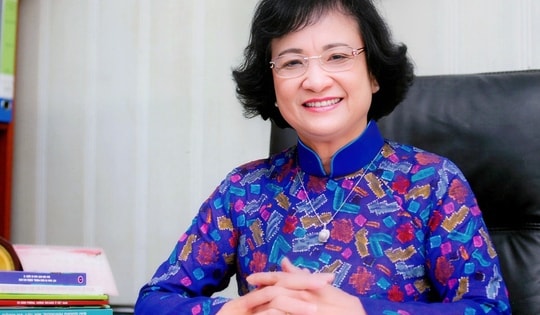 Thanh xuân và khát vọng của nữ Bộ trưởng Bộ Y tế đầu tiên tại Việt Nam