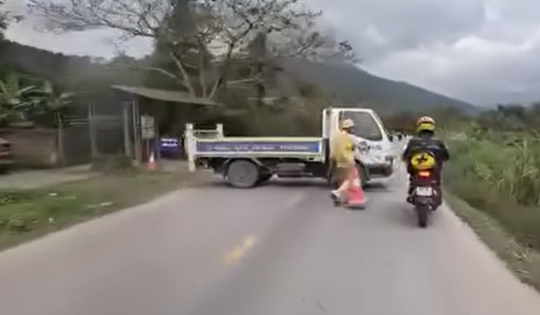 Cục CSGT lên tiếng trước thông tin 'dùng ô tô công vụ chắn ngang đường để dừng xe vi phạm'