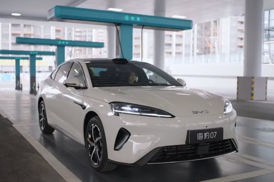 BYD ra mắt pin Blade thế hệ 2, sạc đầy gần 100% trong 9 phút