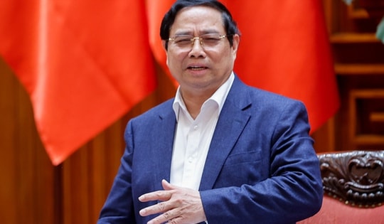 Thủ tướng kêu gọi người dân bình tĩnh, không hoảng hốt trước biến động của xăng dầu