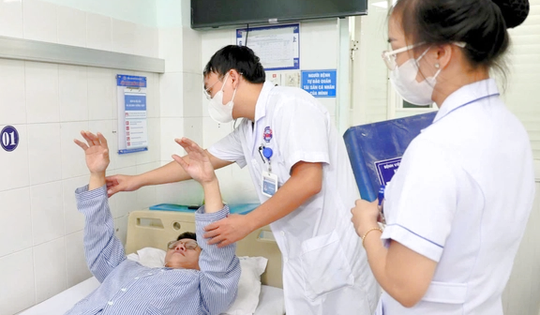 Bệnh nhân điều trị xa nhà tham gia bầu cử như thế nào?