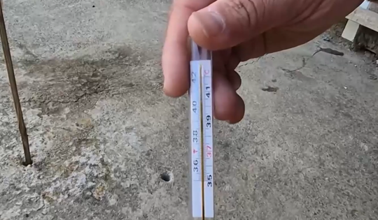 Vỉa hè ở Hà Nội nóng bất thường đến 50 độ vì nguyên nhân gì?