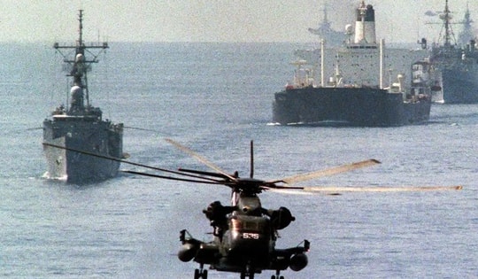 Hải quân Mỹ chưa thể hộ tống chở tàu dầu qua eo biển Hormuz trong nhiều tuần tới