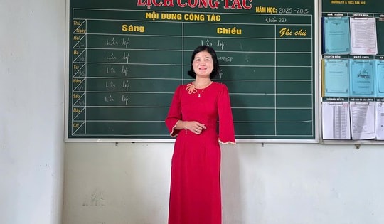 Nghị lực phi thường của cô giáo 'một tay' miệt mài gieo chữ