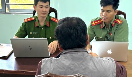 Bị phạt 7,5 triệu đồng vì chia sẻ thông tin sai sự thật, bôi nhọ uy tín lãnh đạo