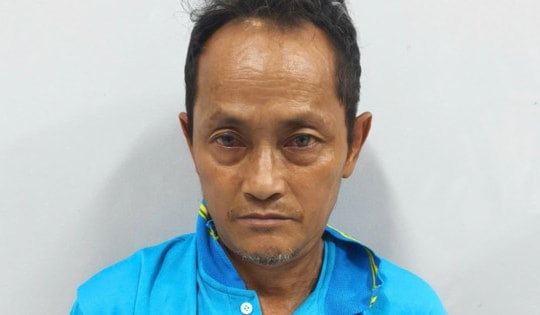 Khởi tố bảo vệ trường tiểu học nhiều lần hiếp dâm học sinh