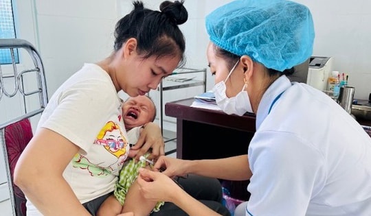 Thực hiện Nghị quyết Đại hội XIV: Tổ chức lại hệ thống y tế cơ sở, y tế dự phòng để phục vụ người dân tốt hơn