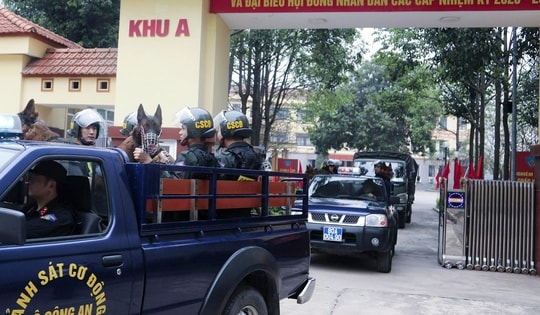 Cảnh sát đặc nhiệm luyện quân, sẵn sàng bảo đảm an toàn cho Ngày hội non sông