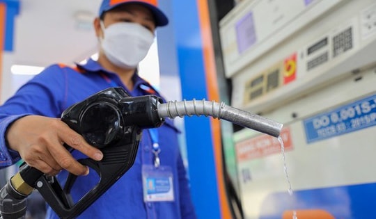 Giá nhiên liệu tăng, giá cước vận tải nhiều nơi đội tới 50%