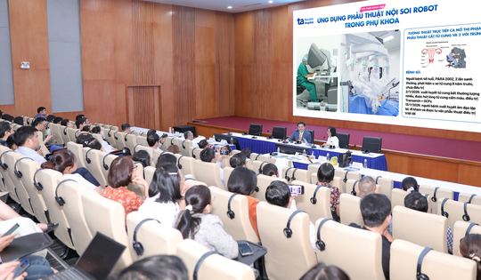 Gần 200 bác sĩ sản phụ khoa, ngoại khoa Việt Nam được huấn luyện phẫu thuật robot