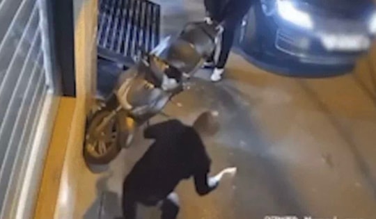 Vụ chọc thủng lốp xe máy SH: Sẽ bị xử lý ra sao?