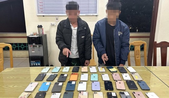 Sau 24 giờ truy xét, bắt 2 đối tượng trộm 39 chiếc iPhone
