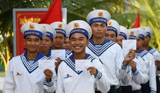 Lựa chọn mở đầu nhiệm kỳ mới