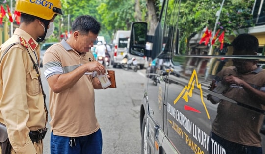 Hà Nội hướng dẫn thủ tục cho xe tải, xe hợp đồng vào khu vực hạn chế