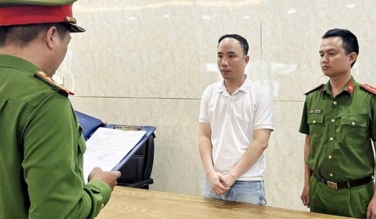 Bắt giám đốc trung tâm trị liệu lừa học viên gần 100 triệu đồng