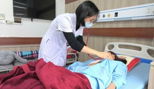 Tưởng viêm họng nhẹ, nữ sinh 16 tuổi nguy kịch do siêu vi khuẩn kháng thuốc tấn công