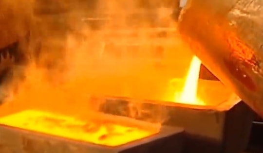 Giá vàng thế giới thủng 5.000 USD do Mỹ xả kho dầu dự trữ