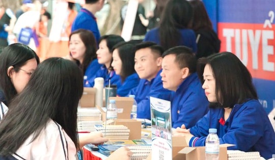 Vì sao nhiều sinh viên thôi học sau năm thứ nhất?