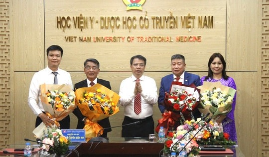 Chuẩn hoá nguồn nhân lực chất lượng cao chuyên ngành y dược học cổ truyền