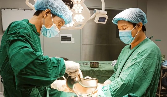 Sau tai nạn, bệnh nhân vỡ gan chảy máu ồ ạt