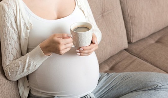 Caffeine có lợi hay có hại cho phụ nữ mang thai?