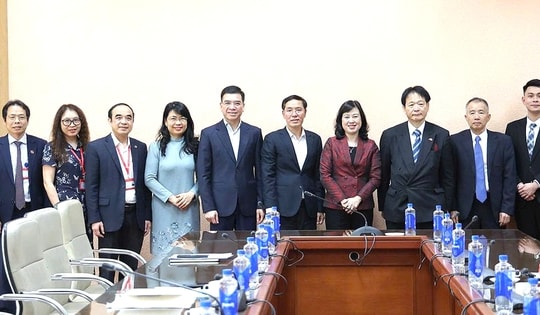 Bộ trưởng Đào Hồng Lan tiếp GS.BS Nagato Natsume: Gắn kết Y tế Việt Nam - Nhật Bản