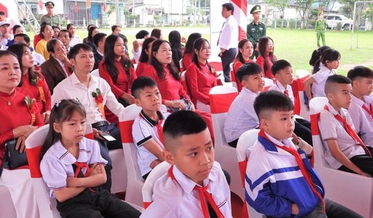 Hà Tĩnh đồng loạt khởi công trường nội trú vùng biên, tiếp sức học sinh vượt khó