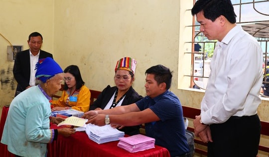 Cử tri Nghệ An đi bầu đạt 99,86%, nhiều địa phương đạt 100%