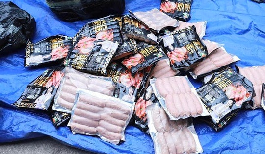 Tuyên Quang: Phát hiện hơn 2,3 tấn xúc xích không rõ nguồn gốc