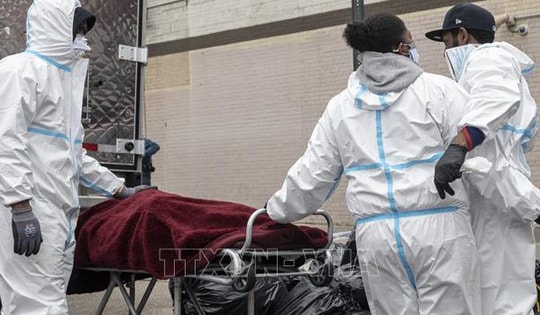 Mỹ: Hơn 155.000 ca tử vong vì COVID-19 không được thống kê