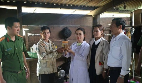 Công an Đà nẵng cảnh báo người dân về tình trạng sử dụng món cá ủ chua