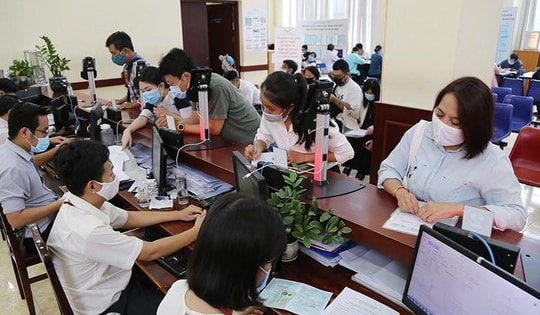 Bộ Nội vụ đề xuất loạt đối tượng được vào công chức không qua thi tuyển