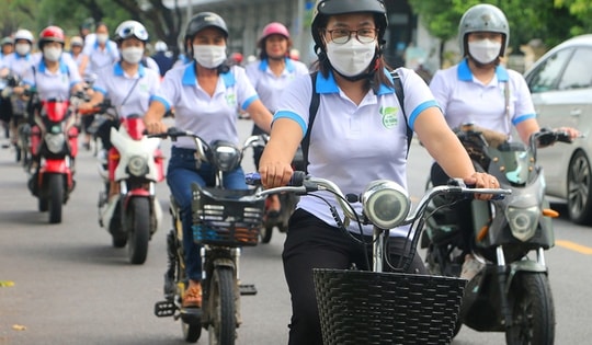 Chỉ thị của Thủ tướng: Thúc đẩy chuyển đổi phương tiện, phát triển giao thông điện