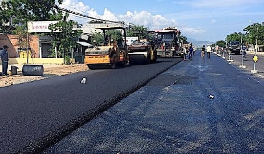 Nhựa đường tăng giá, nhiều dự án bảo trì đường bộ chậm nhịp, Bộ Xây dựng chỉ đạo thế nào?